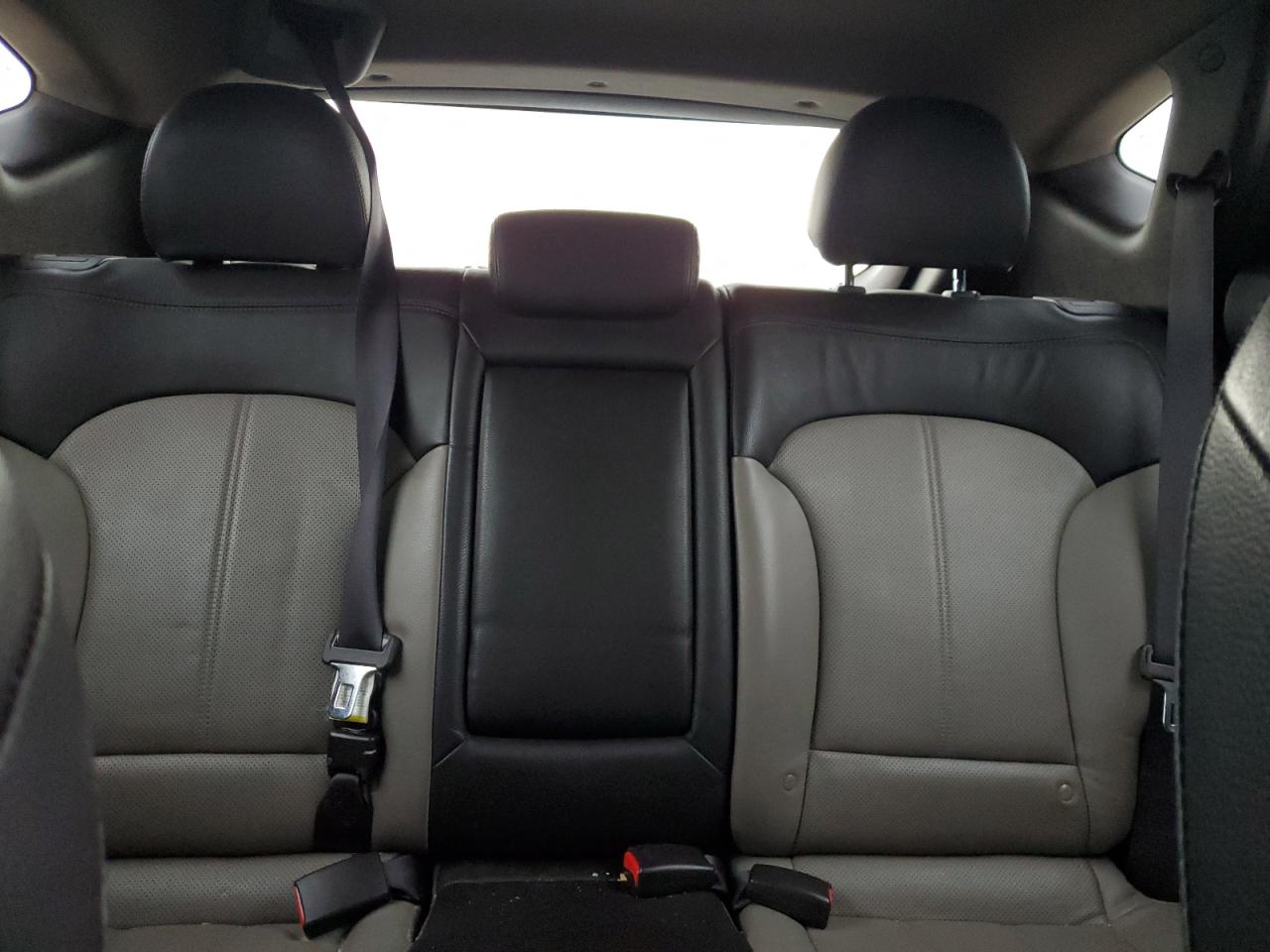 2012 Hyundai Tucson - Image 10