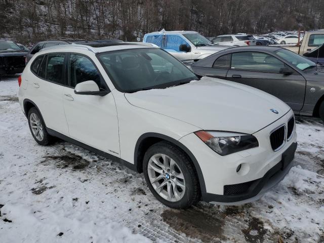  BMW X1 2015 Белый