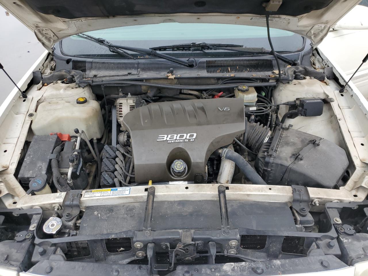 2001 Buick LeSabre - Image 11