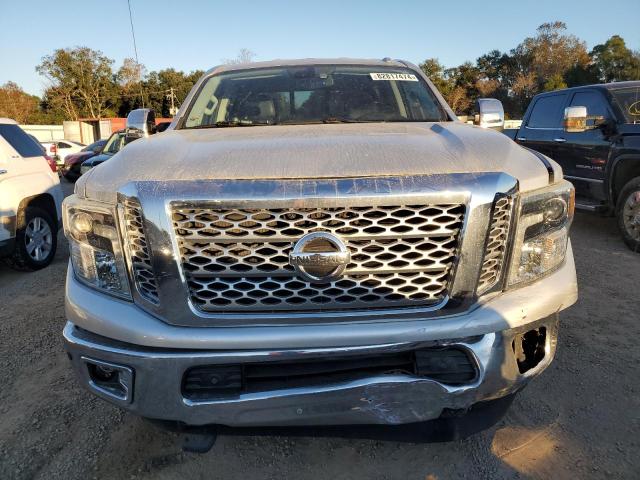 Pickups NISSAN TITAN 2016 Silver