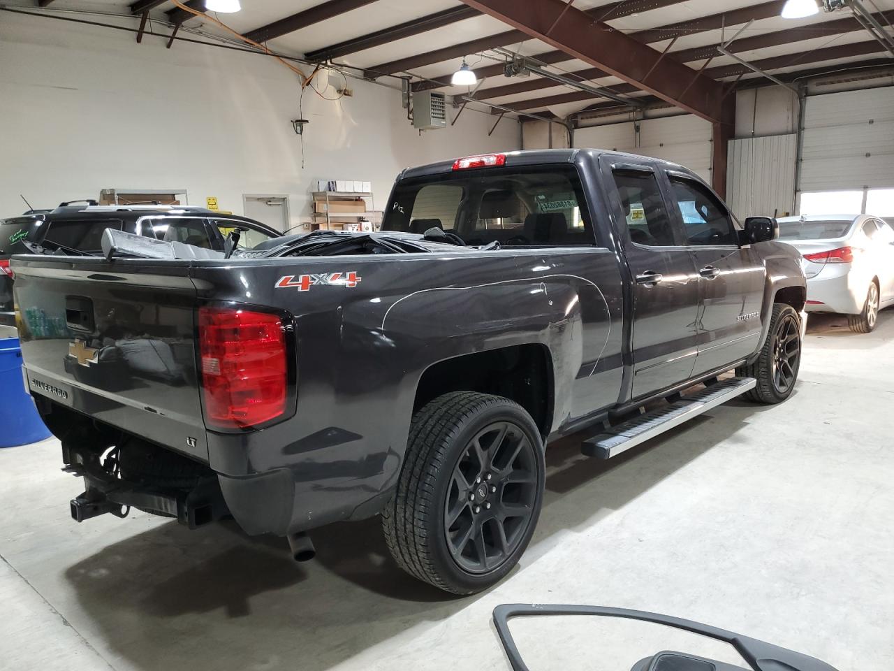 2015 Chevrolet Silverado - Image 3
