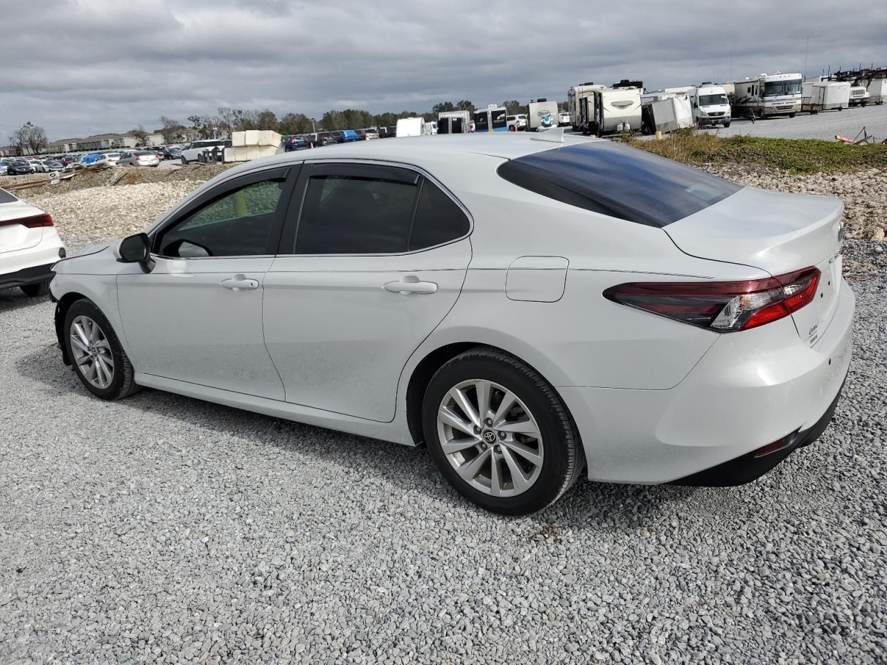 VIN 4T1C11AKXPU134089 2023 TOYOTA CAMRY no.2