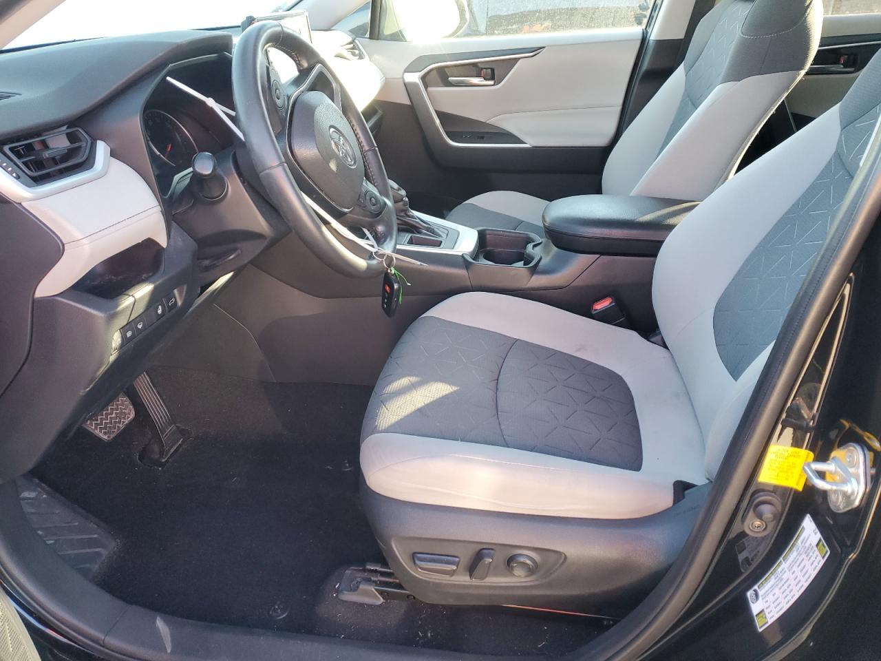 2020 Toyota RAV 4 - Image 7