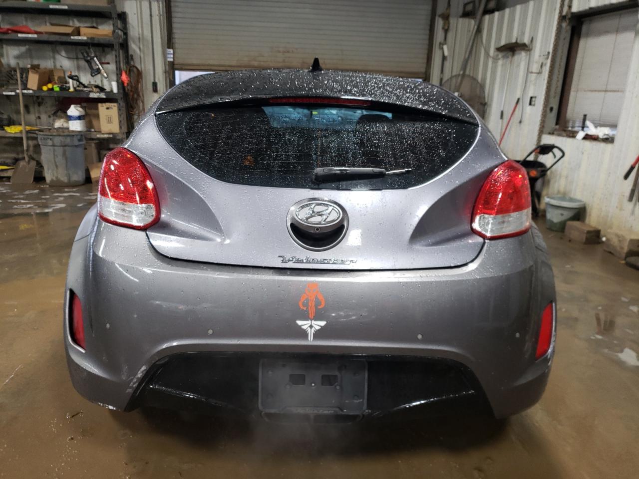 2016 Hyundai Veloster - Image 6