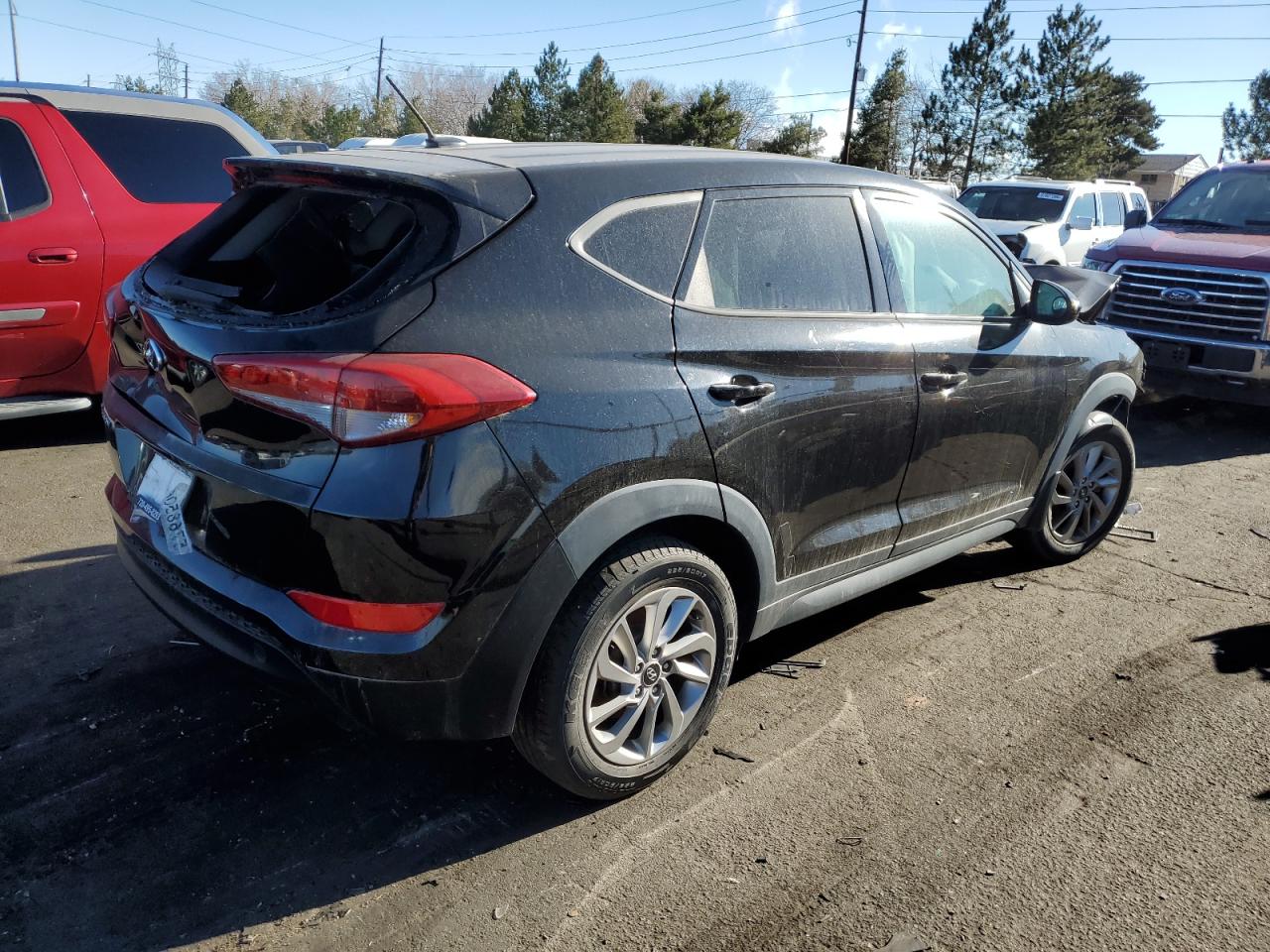 2017 Hyundai Tucson - Image 3