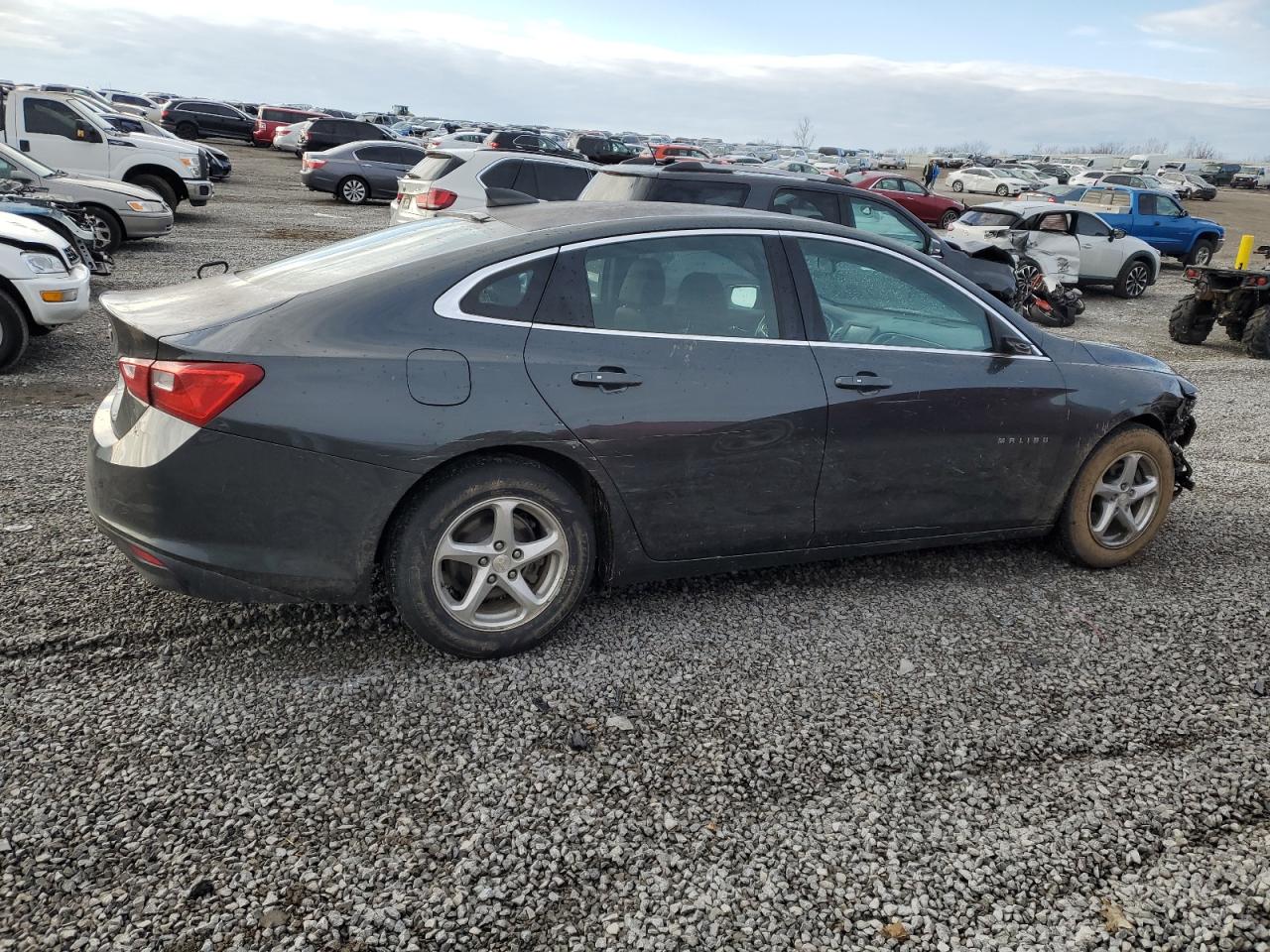2017 Chevrolet Malibu - Image 3