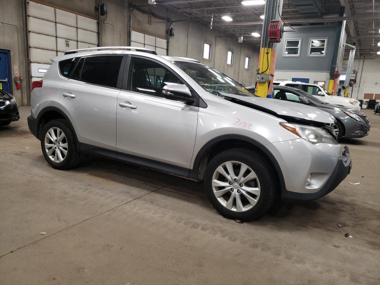 2014 Toyota RAV 4 - Image 4