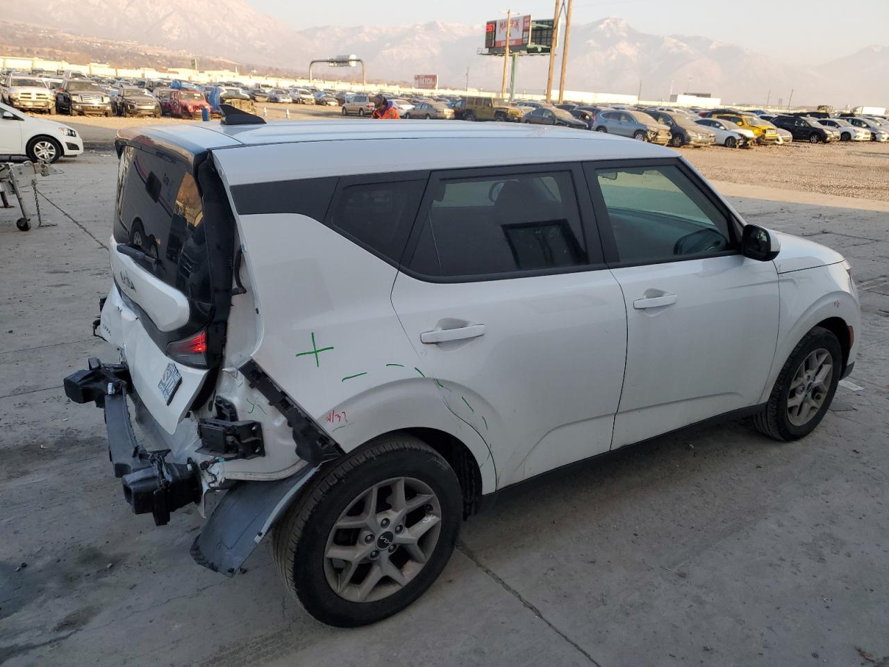 2023 Kia Soul - Image 3