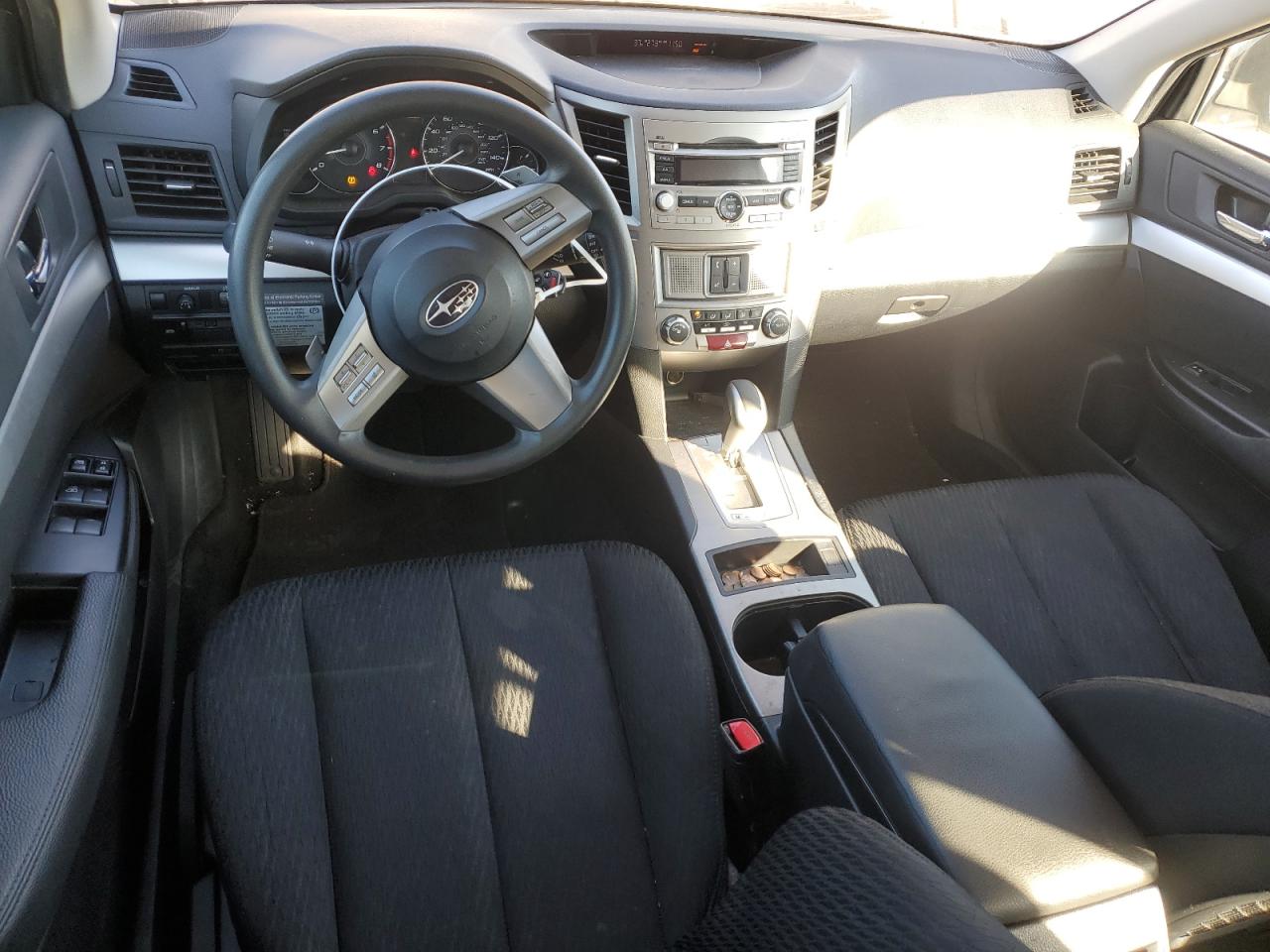 2011 Subaru Outback - Image 8