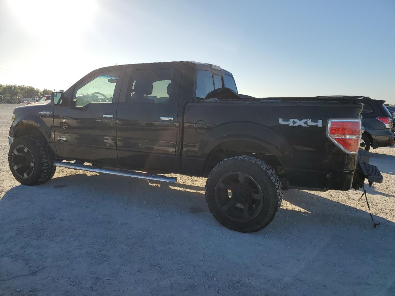 2014 Ford F-150 - Image 2