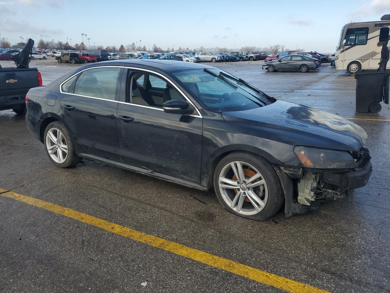 2014 Volkswagen Passat - Image 4