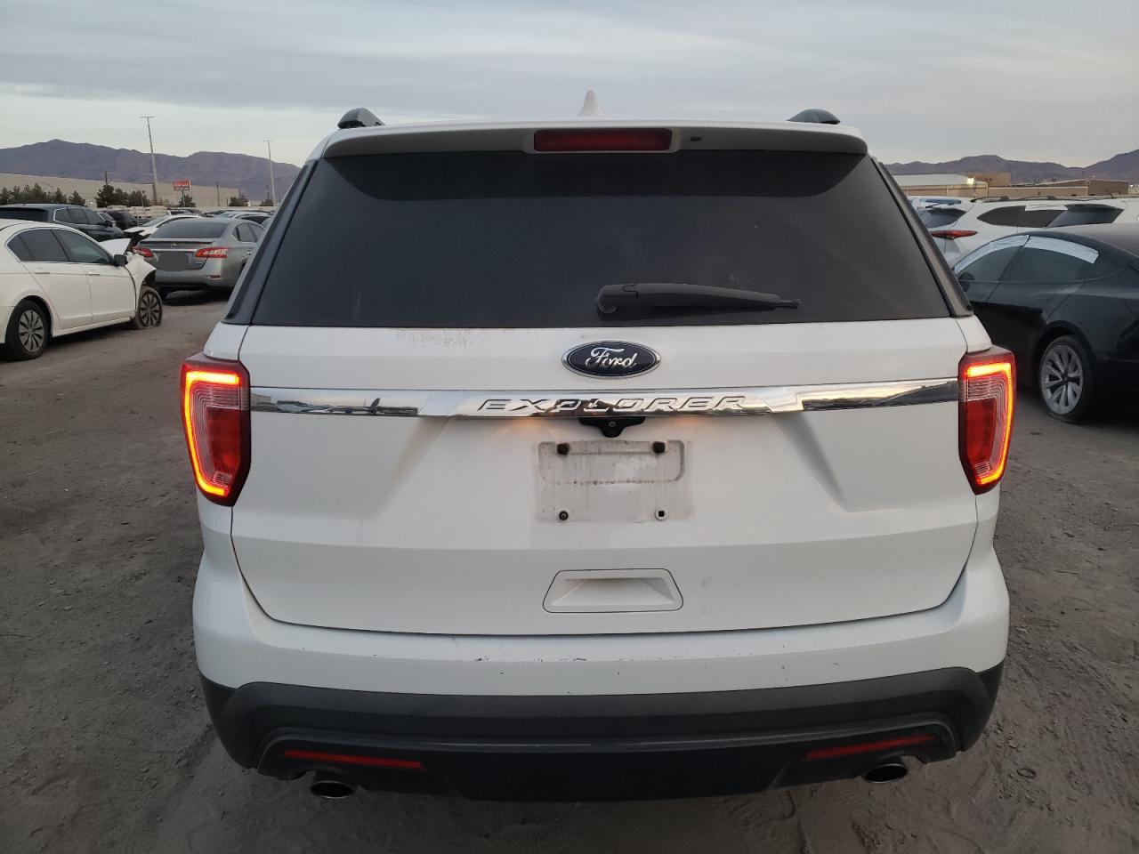 2017 Ford Explorer VIN: 1FM5K7B83HGA61563 Lot: 85256274