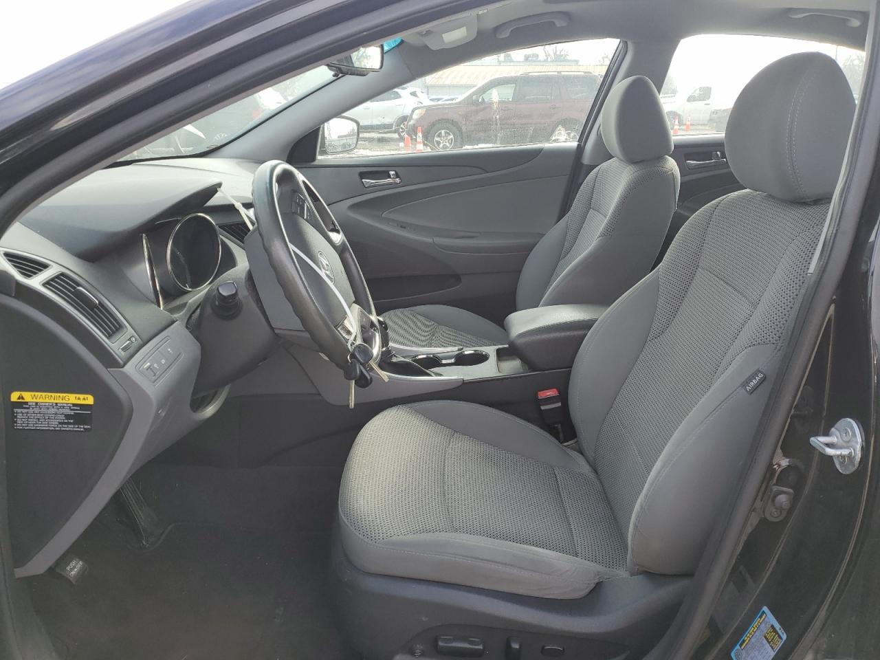 2012 Hyundai Sonata - Image 7