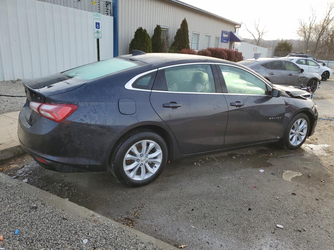 2022 Chevrolet Malibu - Image 3