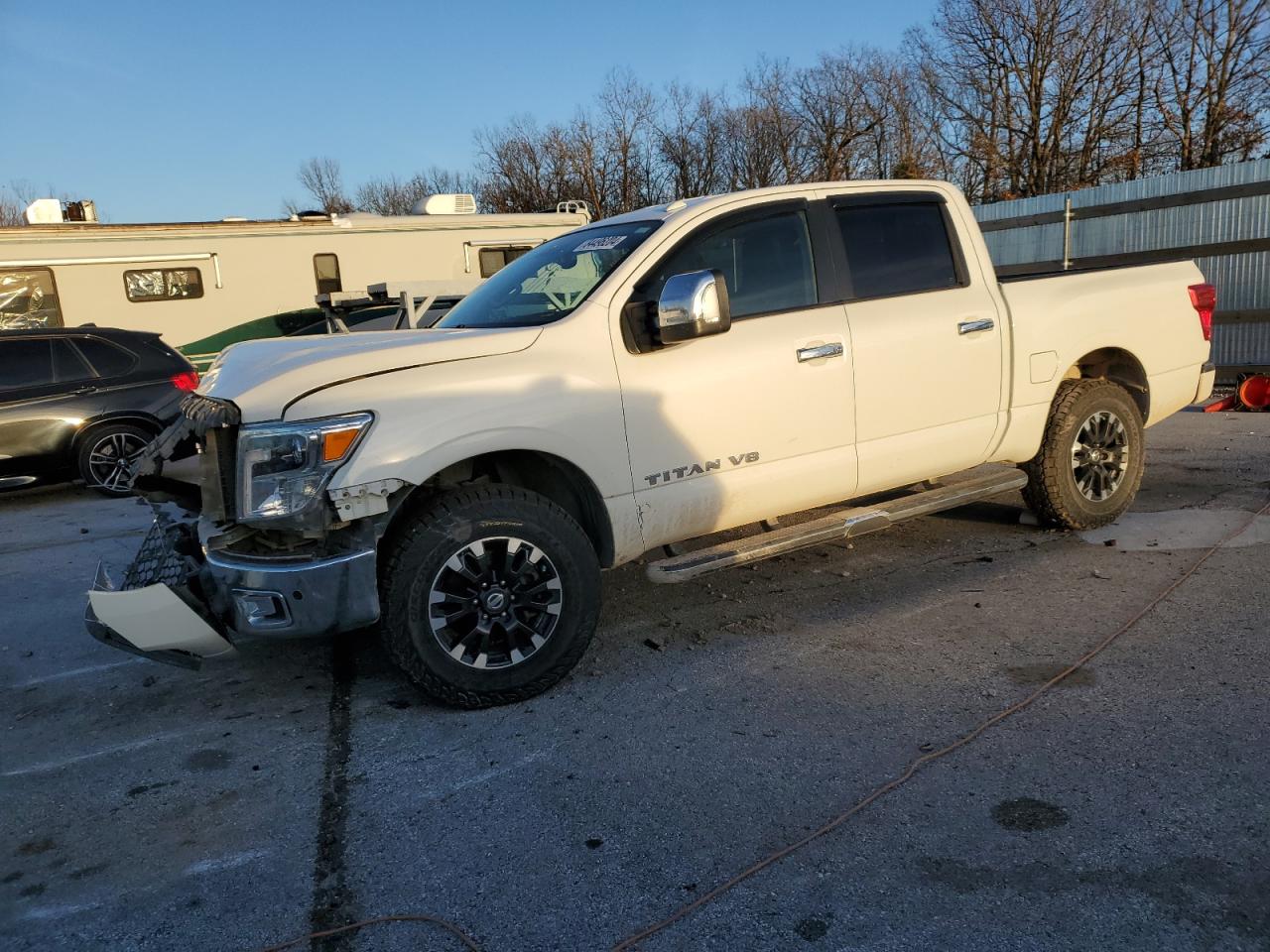 2019 Nissan Titan Sv იყიდება Bridgeton-ში, MO - Front End