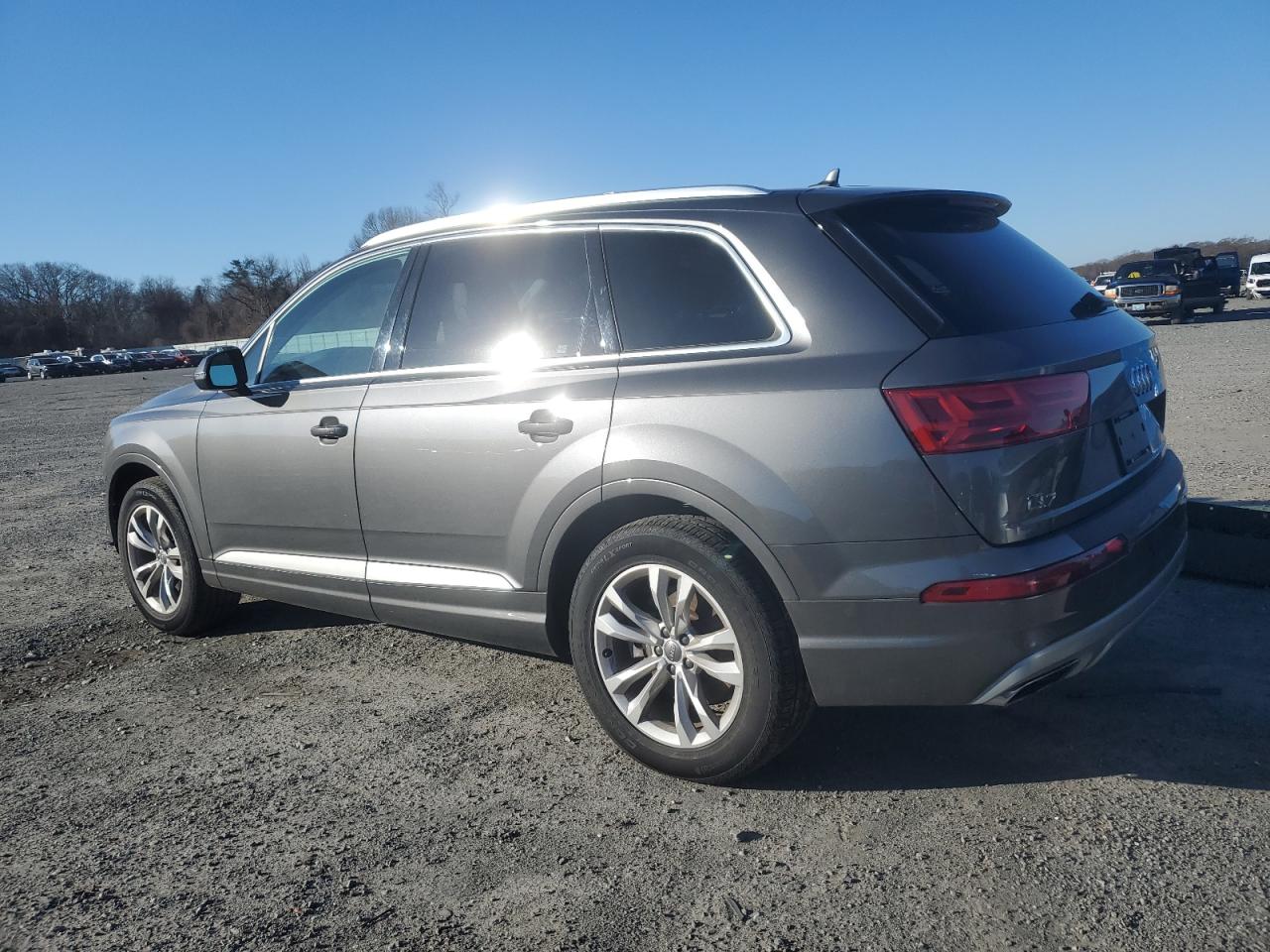 2019 Audi Q7 - Image 2
