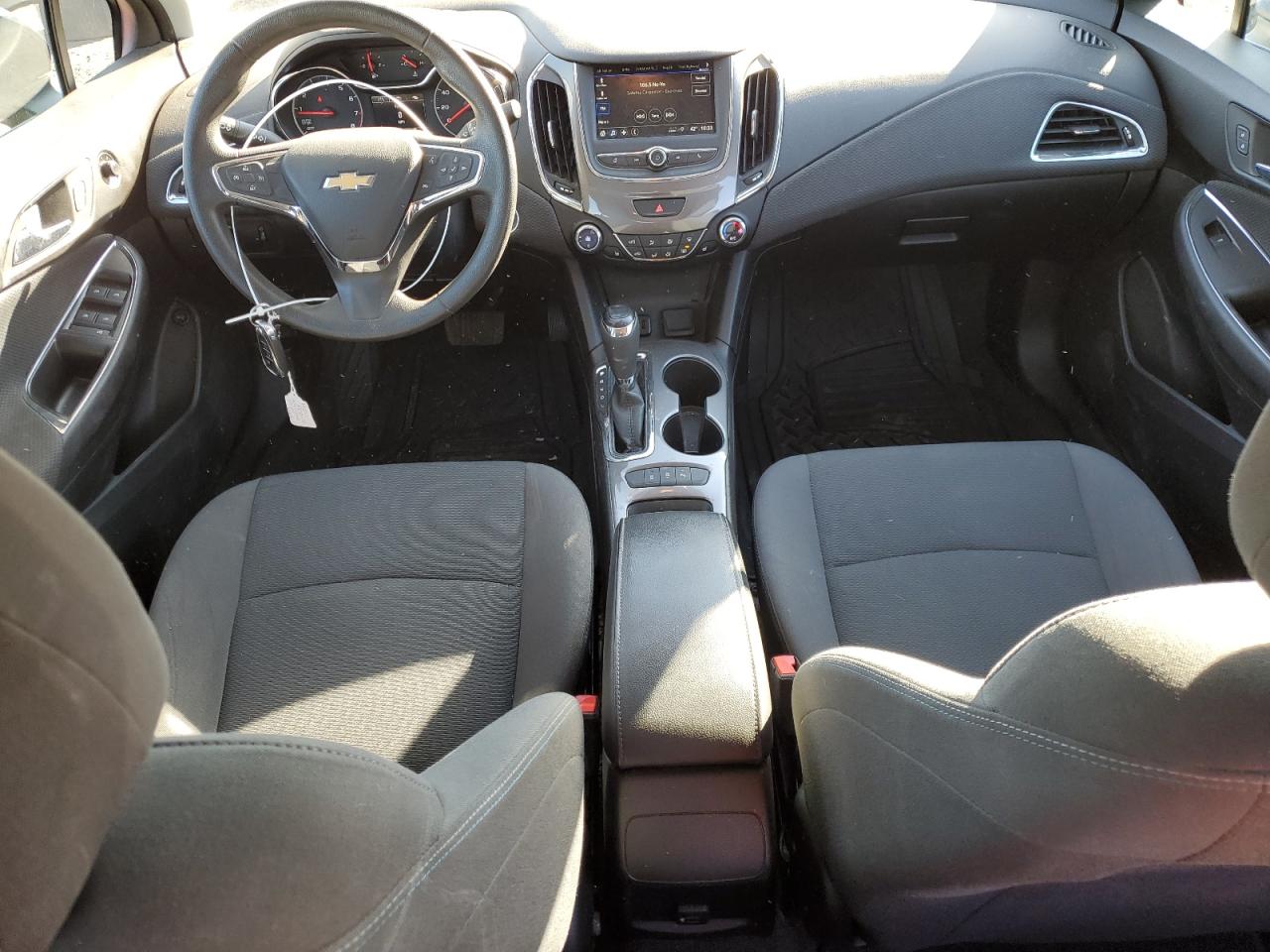 2019 Chevrolet Cruze - Image 8