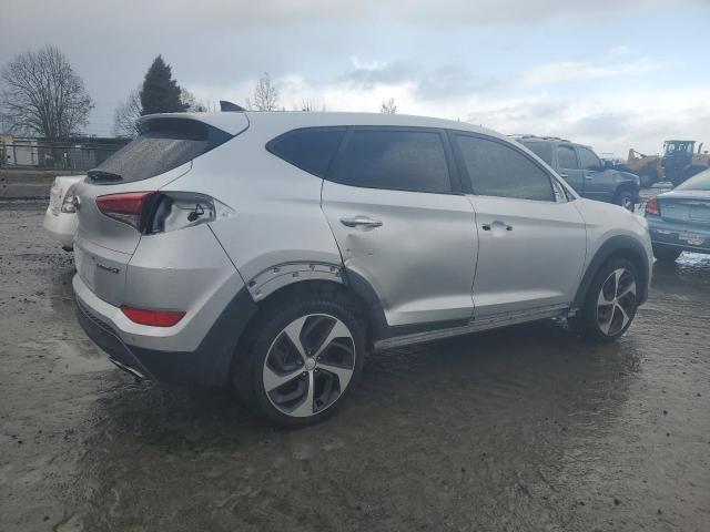  HYUNDAI TUCSON 2016 Srebrny