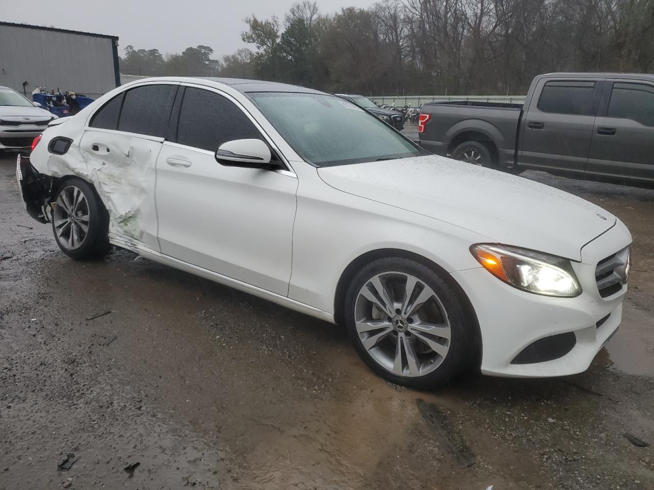 2017 Mercedes-Benz C-klasse - Image 4