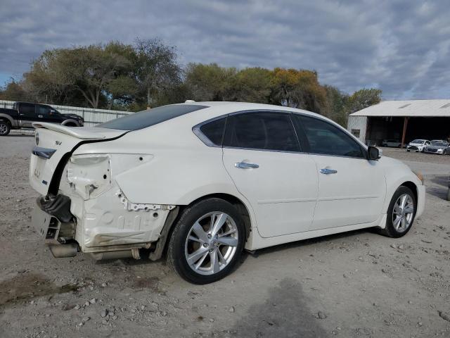  NISSAN ALTIMA 2015 Biały