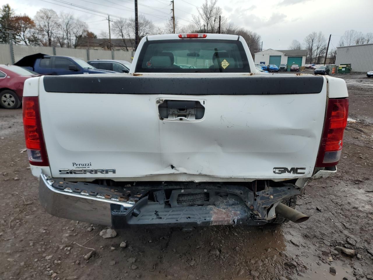 2011 GMC Sierra - Image 6