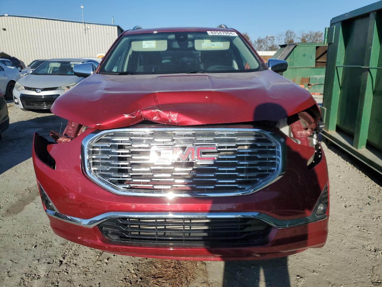 2019 GMC Terrain - Image 5