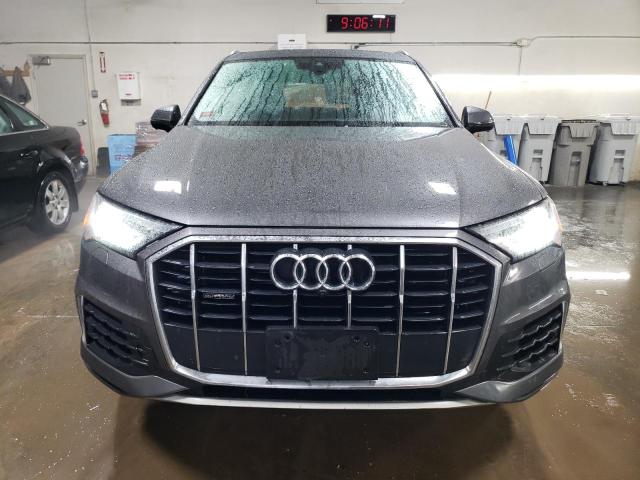  AUDI Q7 2021 Серый