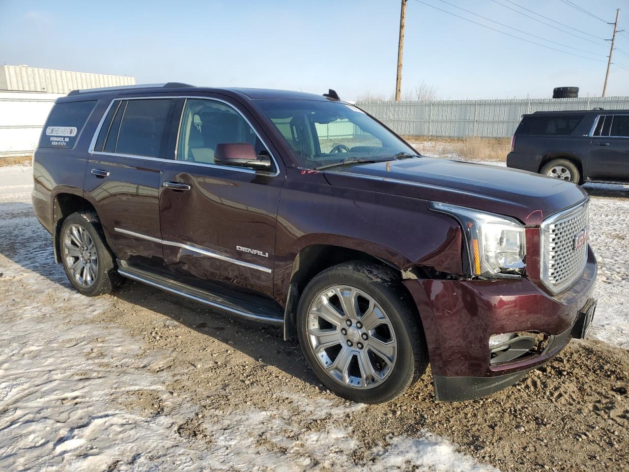 2017 GMC Yukon - Image 4