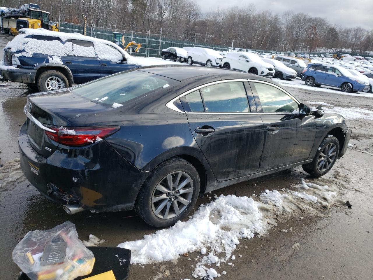 VIN JM1GL1UM9J1331177 2018 MAZDA 6 no.3