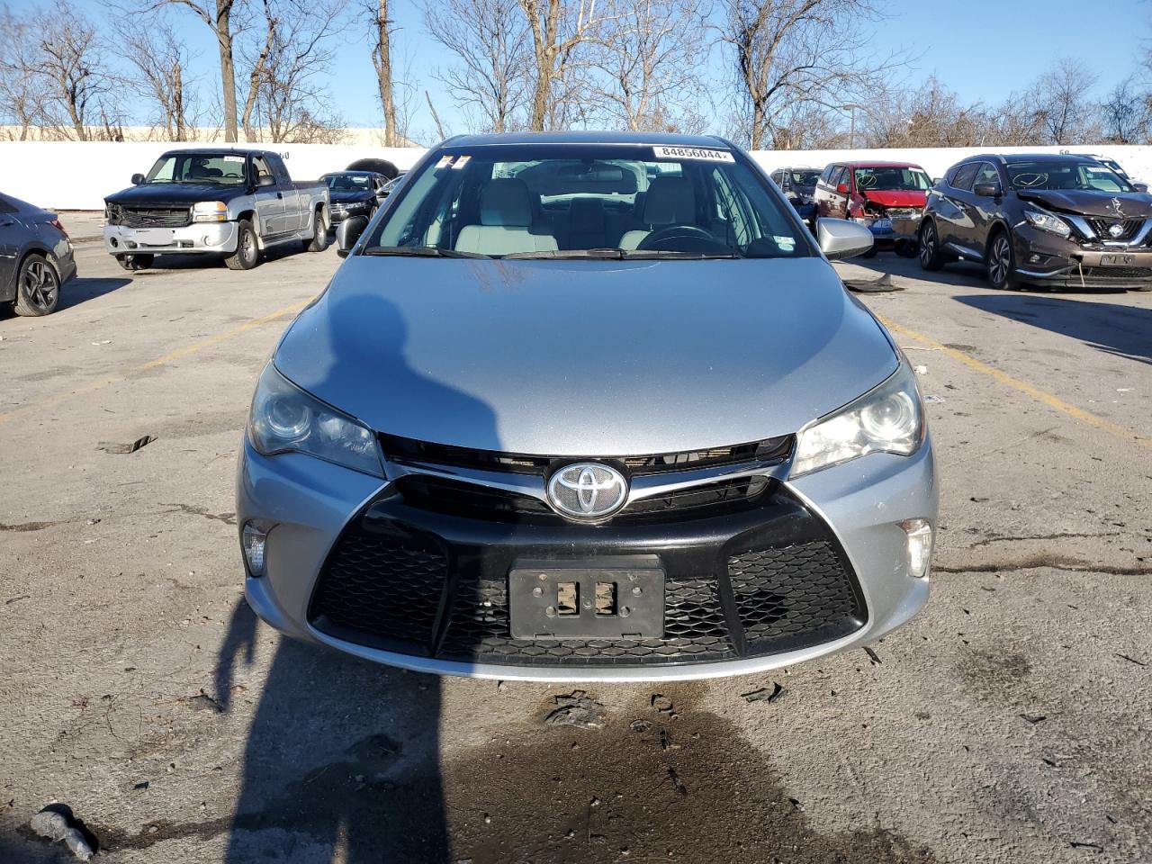 VIN 4T1BF1FK3GU999623 2016 TOYOTA CAMRY no.5