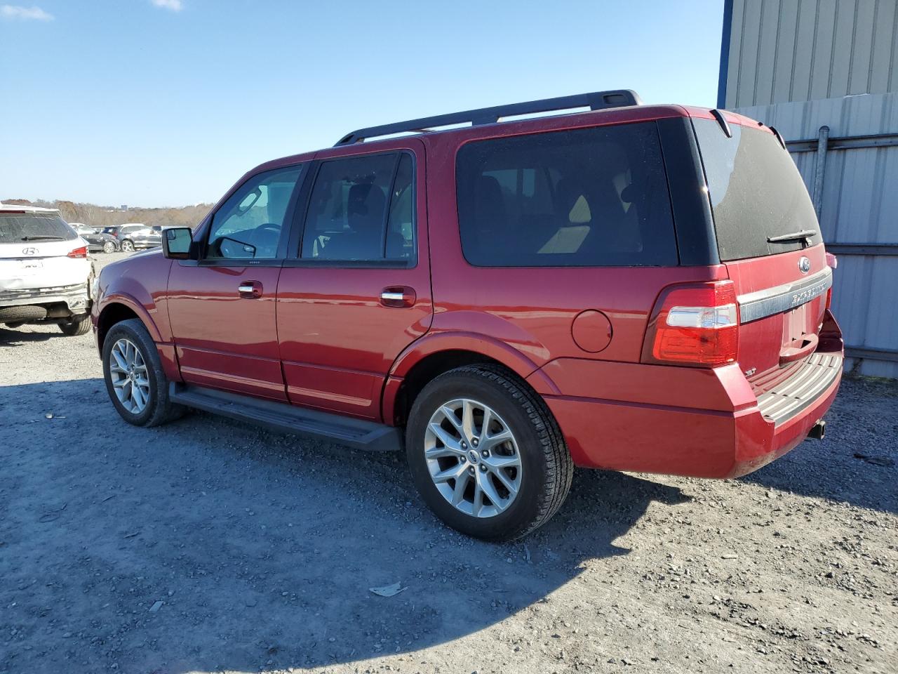 2015 Ford Expedition - Image 2