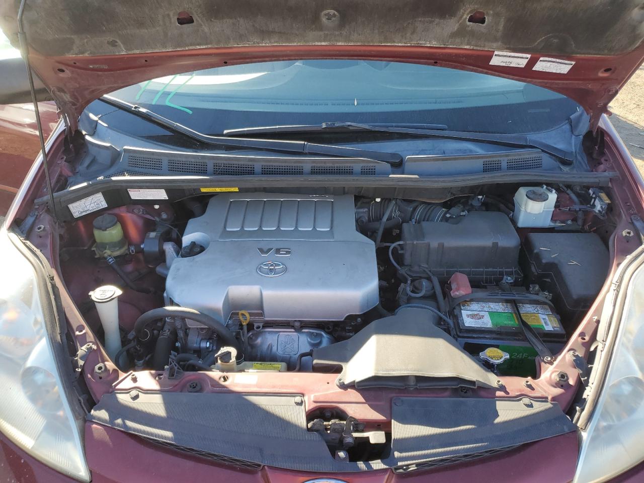 2008 Toyota Sienna - Image 12