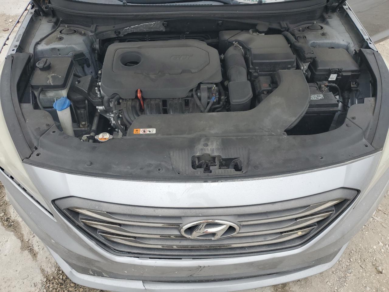 2017 Hyundai Sonata - Image 12