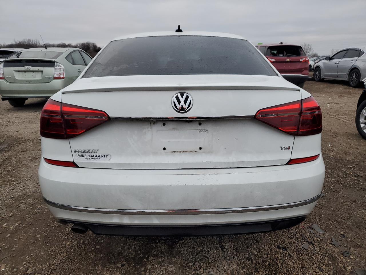 VIN 1VWDT7A31HC055591 2017 VOLKSWAGEN PASSAT no.6