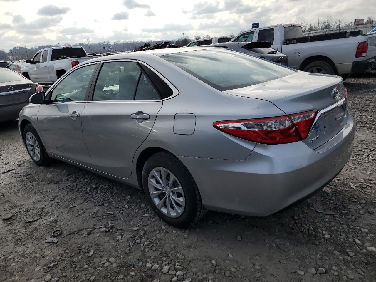 VIN 4T4BF1FK1GR560569 2016 TOYOTA CAMRY no.2