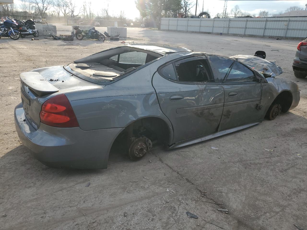 2008 Pontiac Grand Prix - Image 3