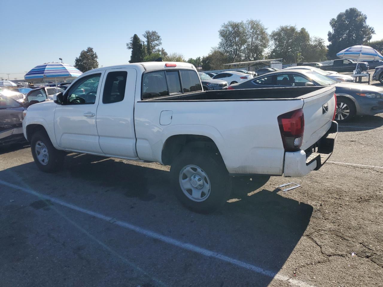 VIN 5TFRX5GN0KX164943 2019 TOYOTA TACOMA no.2