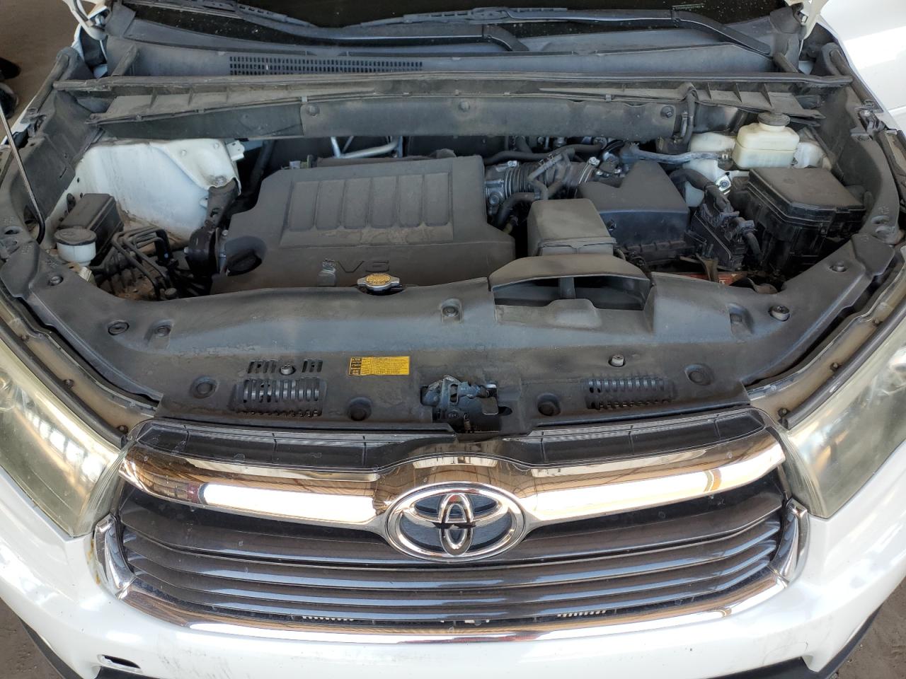 VIN 5TDZKRFH0FS071966 2015 TOYOTA HIGHLANDER no.12