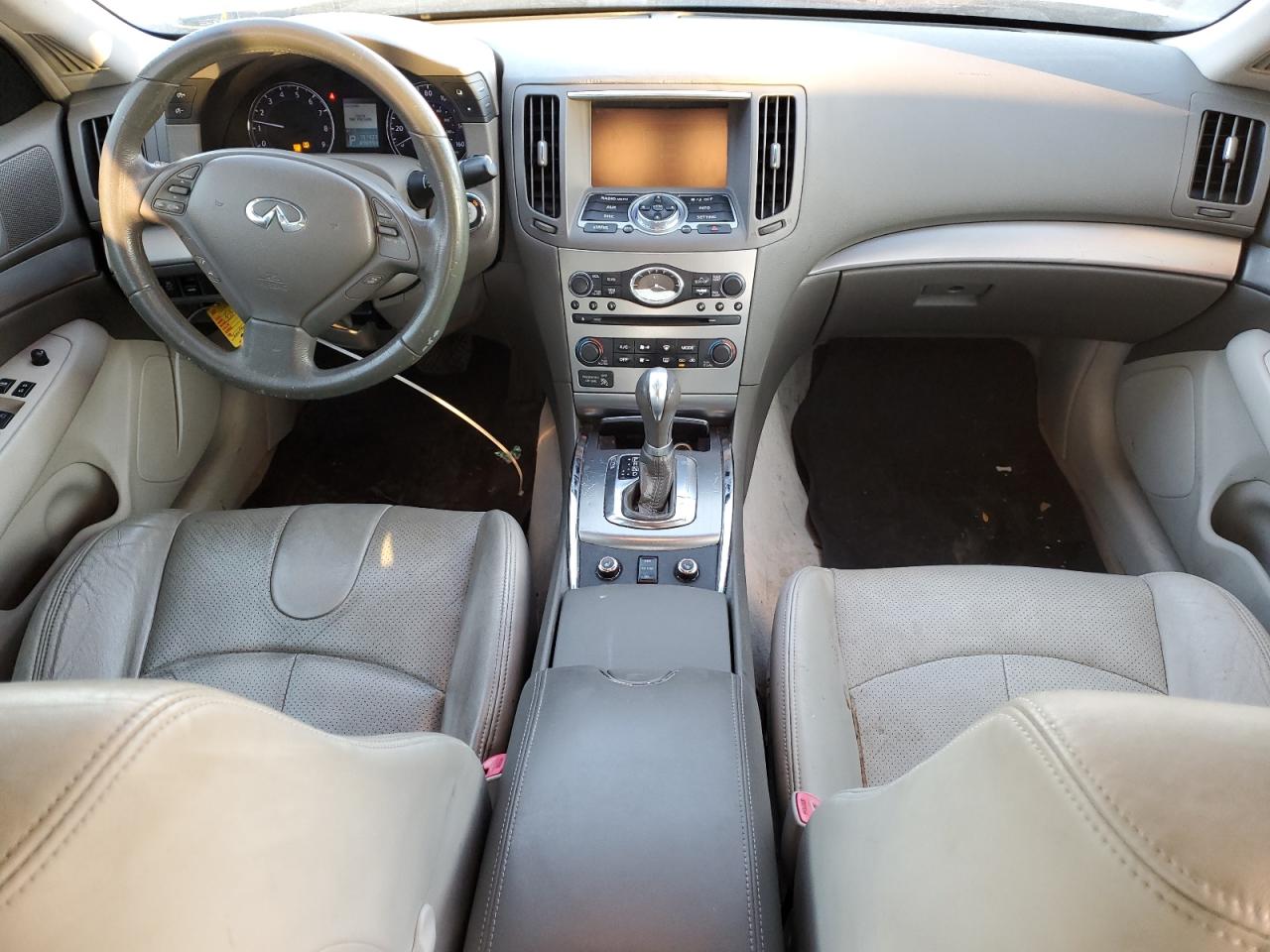 2011 Infiniti G - Image 8
