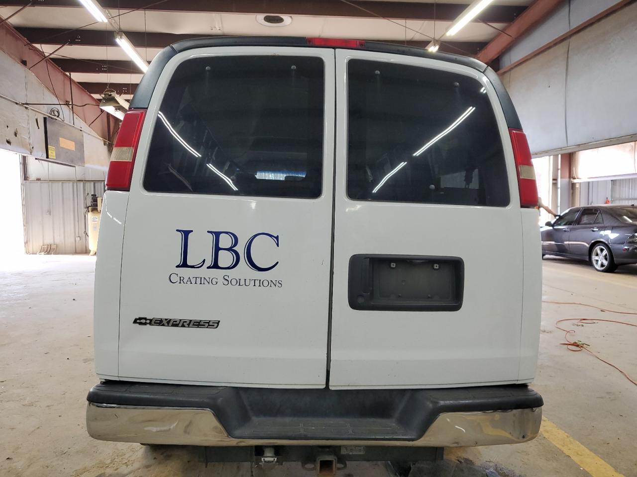 2008 Chevrolet Express - Image 6
