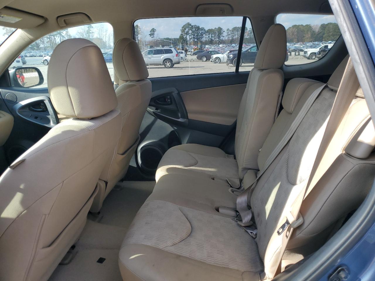 2012 Toyota RAV 4 - Image 11