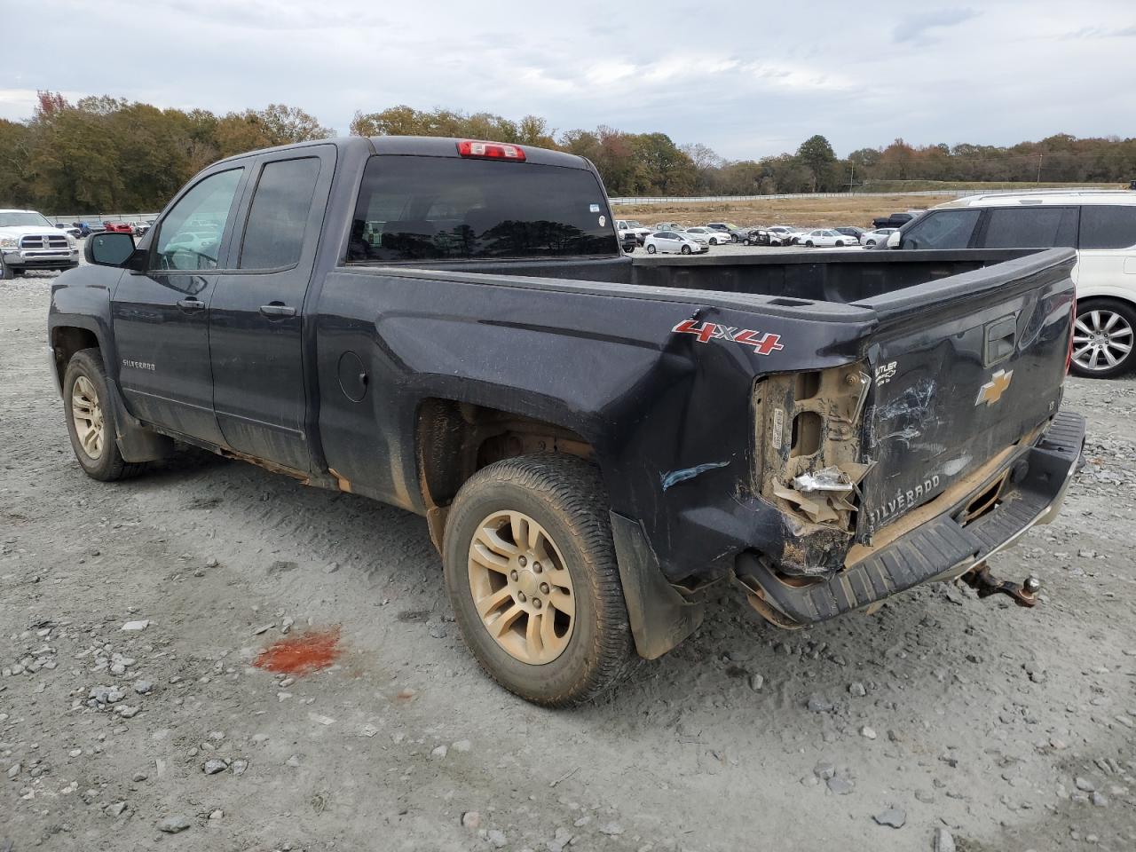 2016 Chevrolet Silverado - Image 2