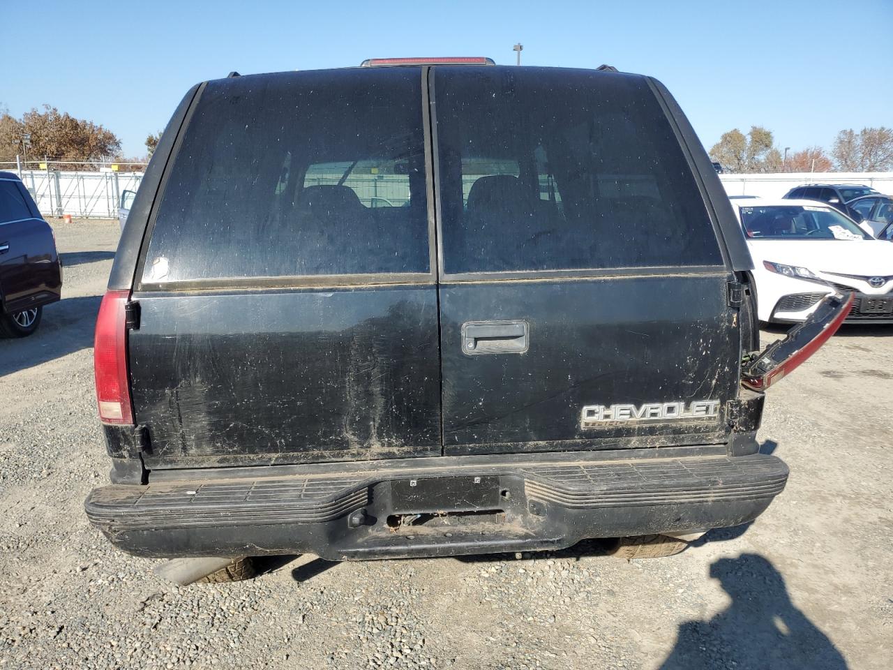 1996 Chevrolet Tahoe K1500 VIN: 3GNEK18R9TG128883 Lot: 83367764