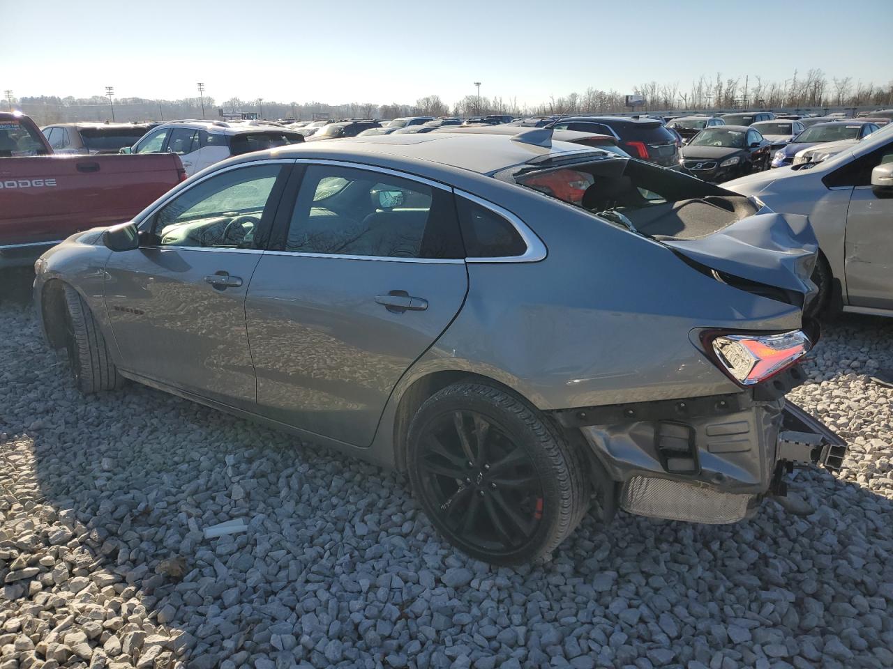 2023 Chevrolet Malibu - Image 2