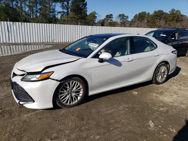  TOYOTA CAMRY 2019 White