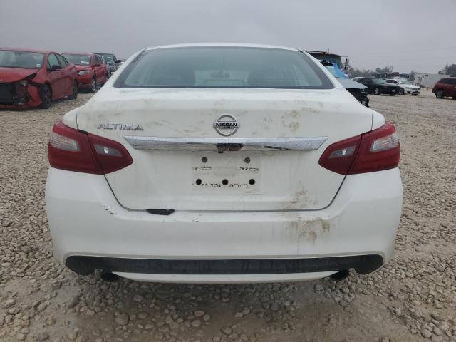  NISSAN ALTIMA 2018 Biały
