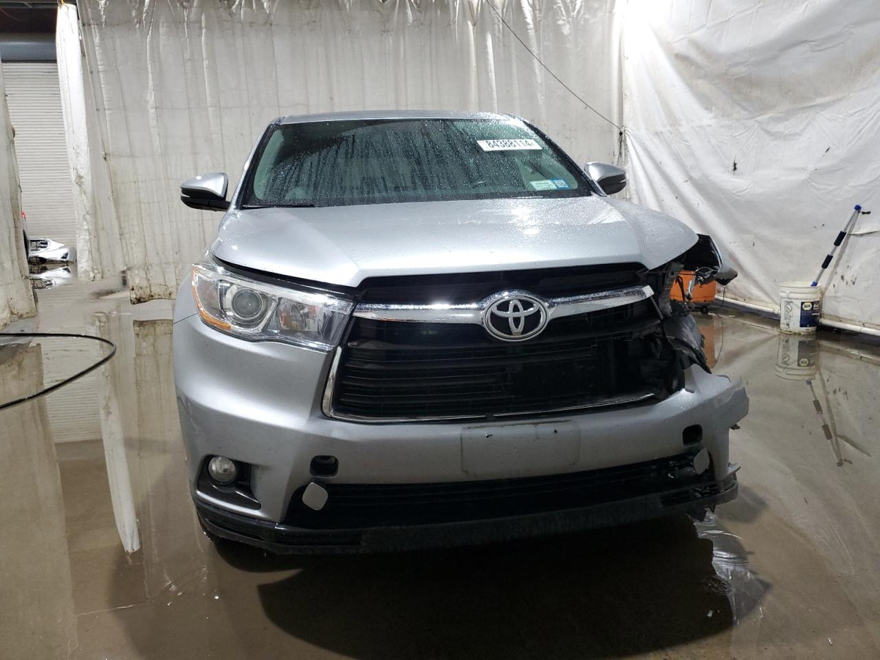 2015 Toyota Highlander - Image 5