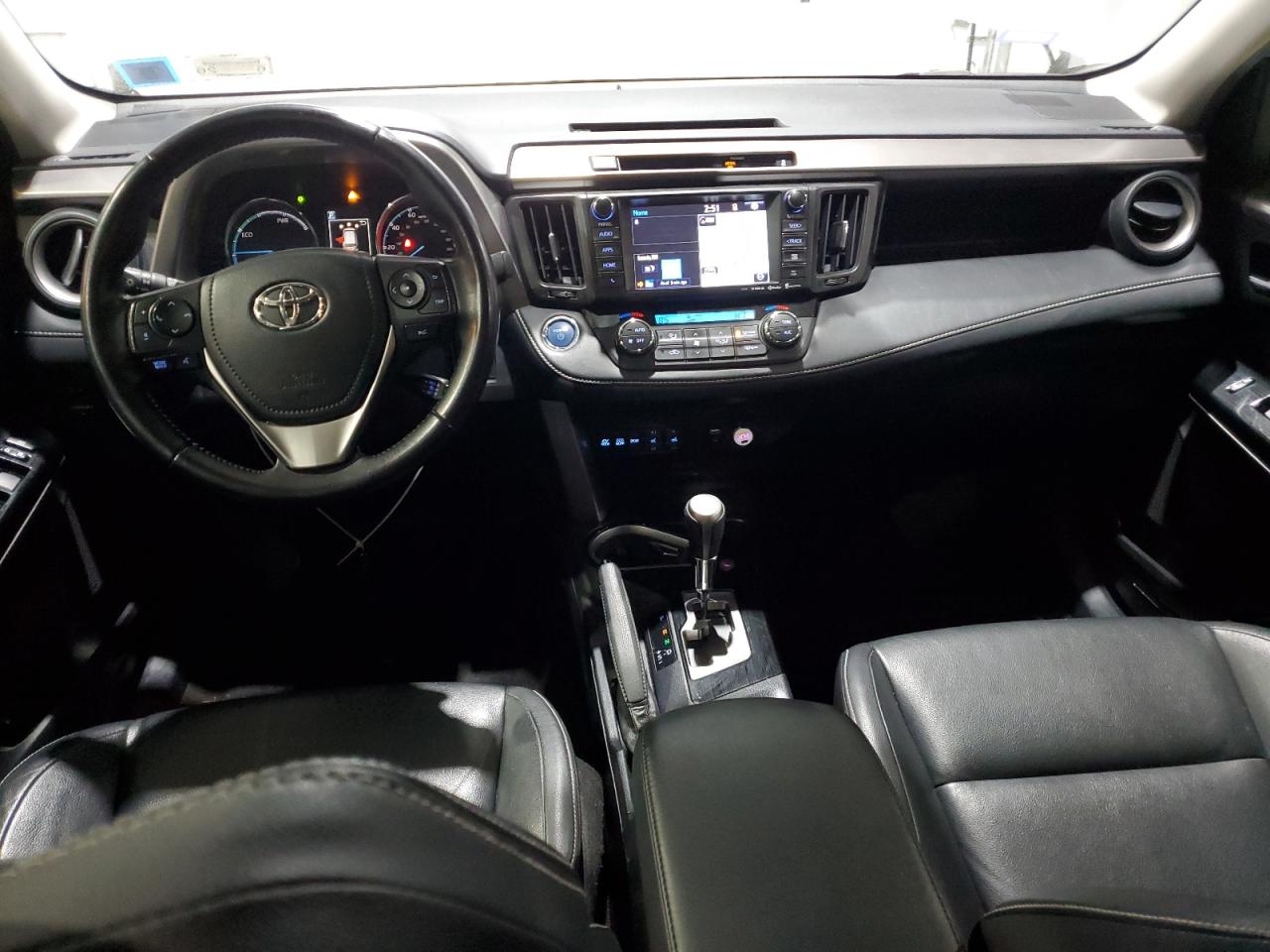 2016 Toyota RAV 4 - Image 8