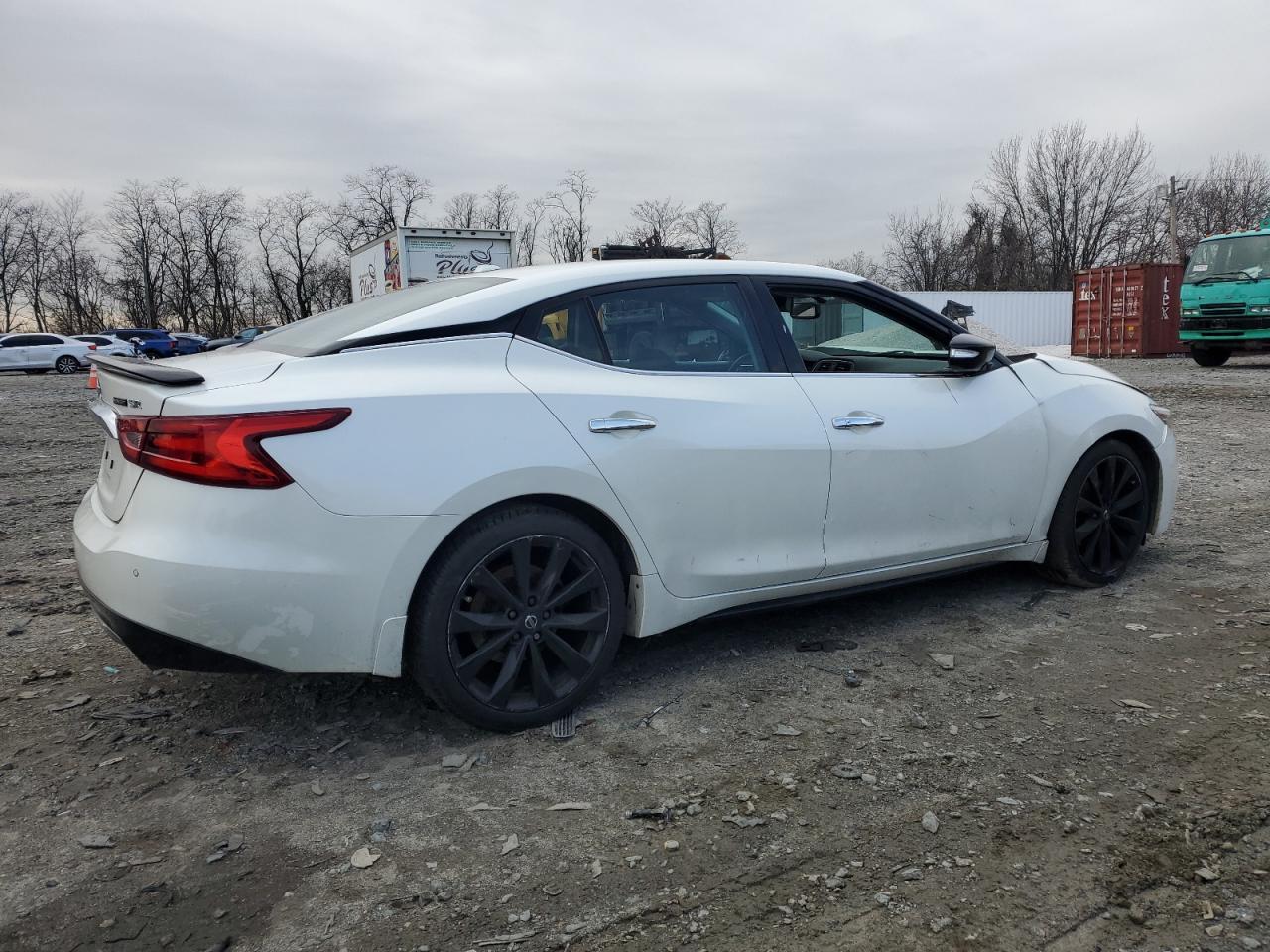 2016 Nissan Maxima - Image 3
