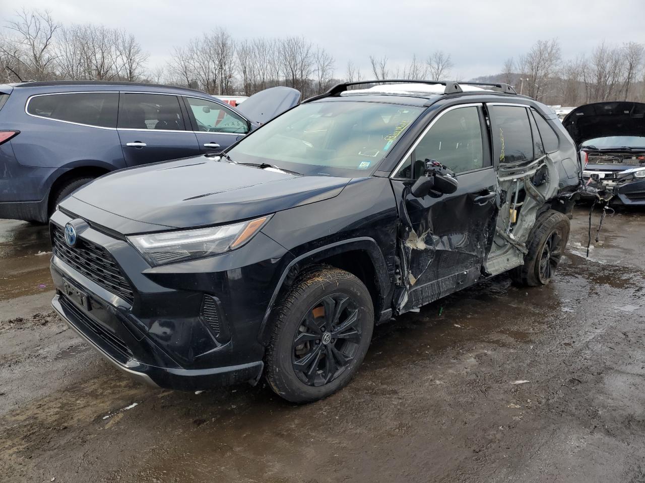 2022 Toyota RAV 4 - Image 1